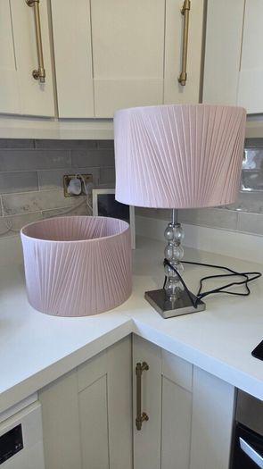 Lamp and matching light shade