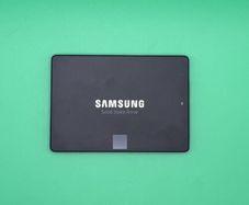Samsung Evo 850 240GB SSD Storage Drive