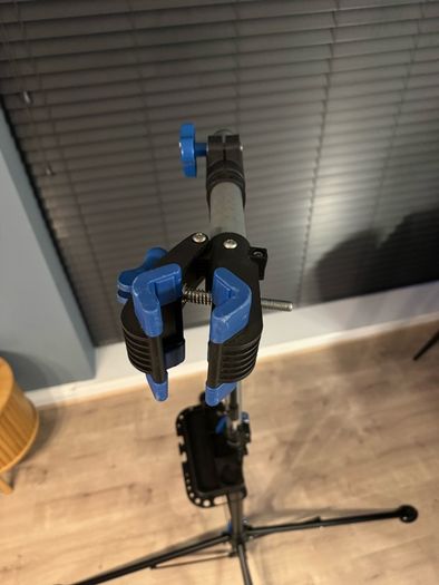Bike repair stand
