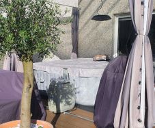 LayZSpa San Francisco Hot tub