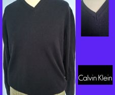 Calvin Klein Merino wool V neck jumper, sz M, vg condition, D18 post 8e