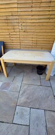 Table and 6 chairs