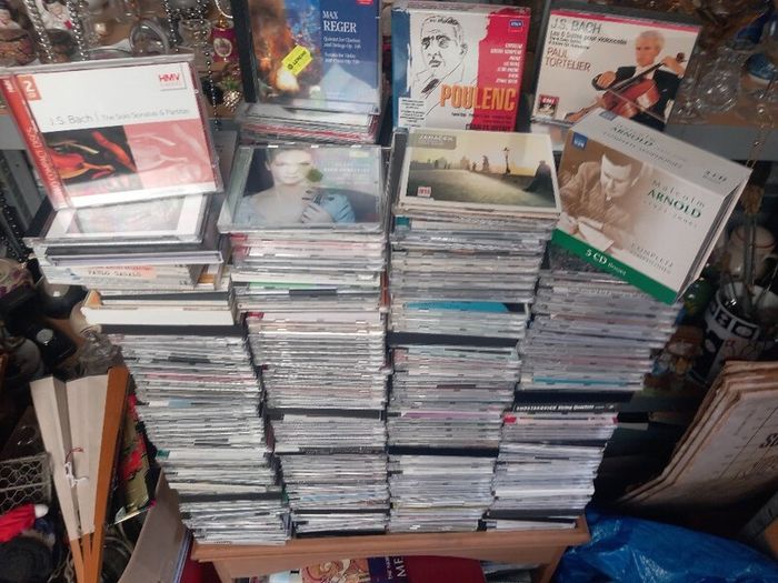520 classical CDs in mint condition, D18