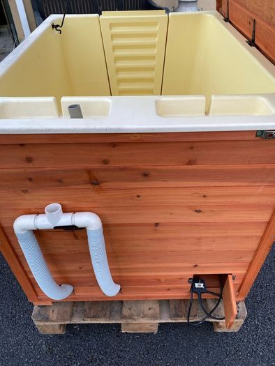 Dog Wash Kennel