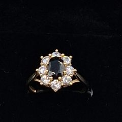 Vintage 9ct  gold cluster ring