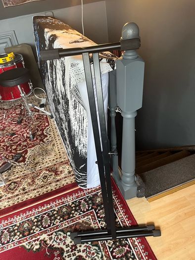 Yamaha Keyboard with stand