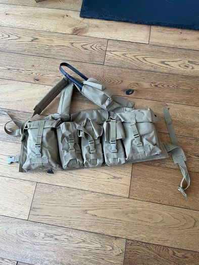 Airsoft Tan chest rig