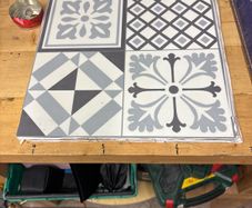 Vinyl peel and stick tiles