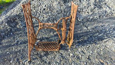 Vintage cast iron Singer treadle sewing machine base