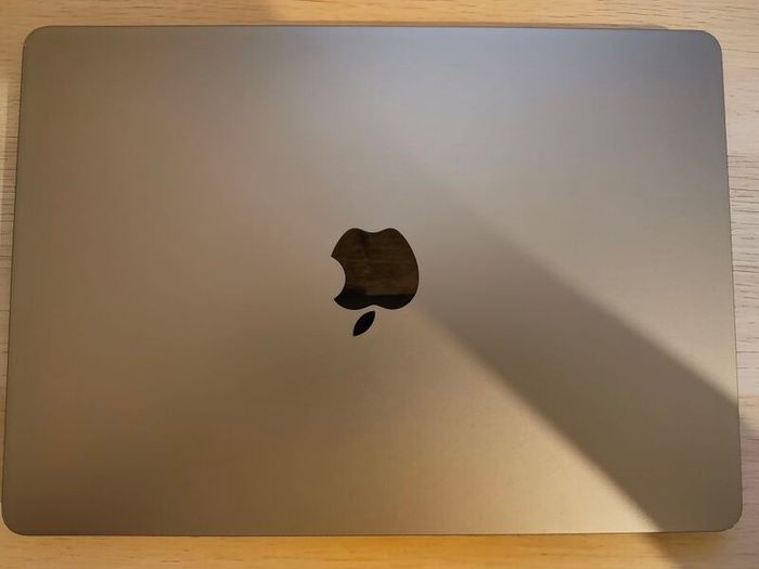 Macbook Air M2 8/256GB Space Grey 13 inch