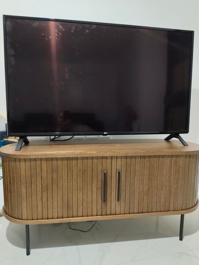 TV cabinet