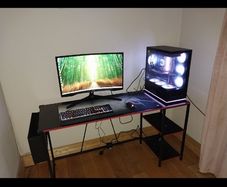 gaming desk and chair