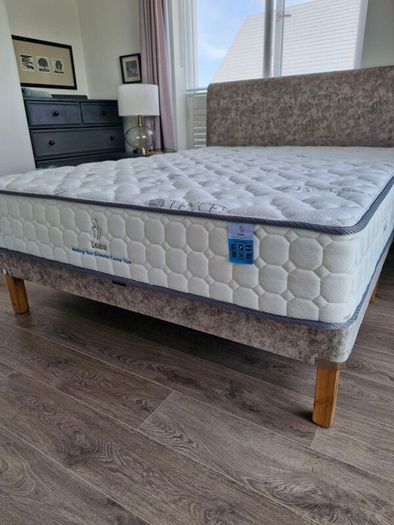 king size bed with headboard and new mattress