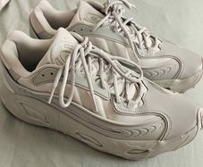 men shoes. adidas Originals Oznova Trainers