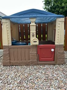 kids playhouse