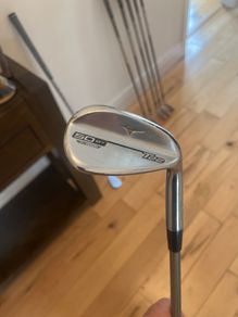 Mizuno Gap wedge