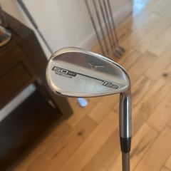 Mizuno Gap wedge