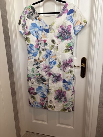 Libra Dress Size 14