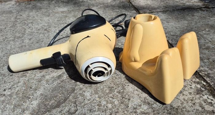 Snoopy hair dryer - not working