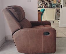 Recliner arm chair