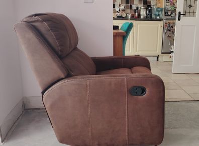 Recliner arm chair