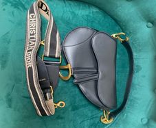 black handbag