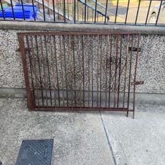 gates