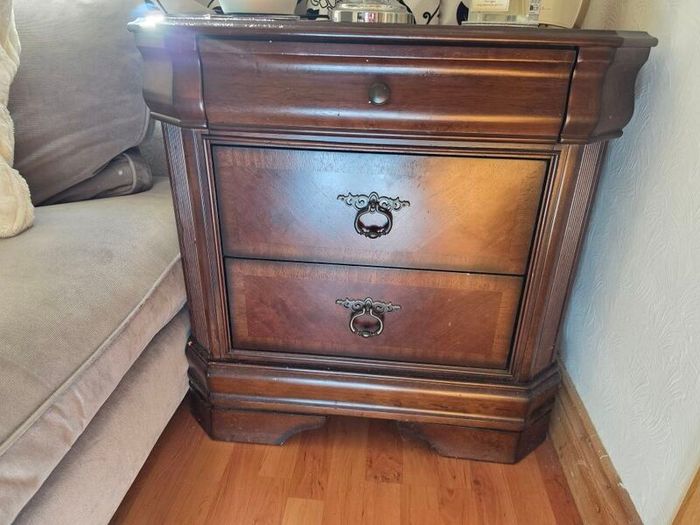 mahogany side table