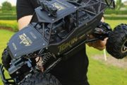 2.4g Extreme Monster Trucks Radio Remote Control Rc Car/buggy Very Fast 37cm