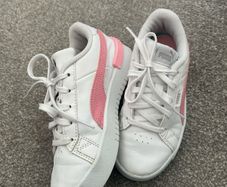 UK 12 Puma Trainers