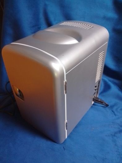 Can post mini 240v 12v fridge