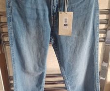 Girls jeans Leigh Tucker age 5-6 BNWT
