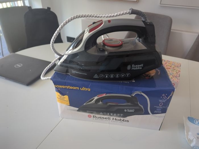 Russell Hobbs Iron
