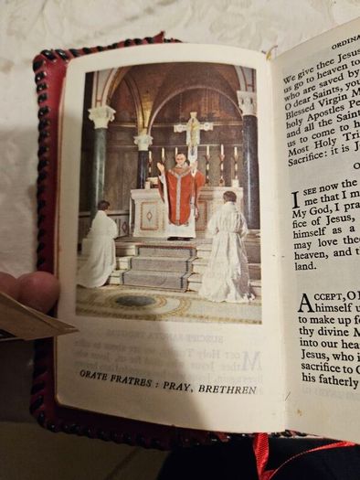 The Saint Andrew Simple Daily Missal. By Dom Gaspar Lefebvre O. S. B. 1959 Edition In Good Condition.  See Photos For Same.