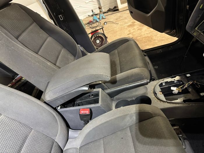 Caddy Life - Bulkhead trims + Touran Bits