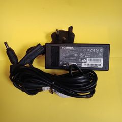 Toshiba 19-volt Adaptor