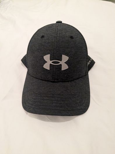 Cap under armour