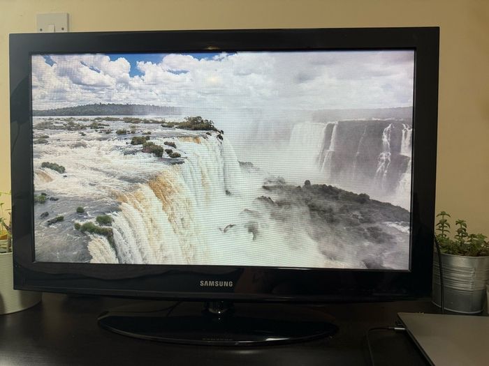 TV Samsung - 32 inch