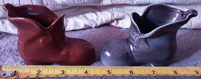 Arklow pottery  brown boot 60's, just the one
