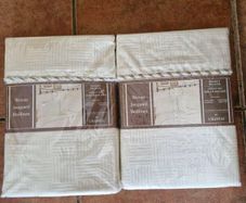 Bedlinen 2 Full Matching Bedlinen Sets for Single Beds - see description for details