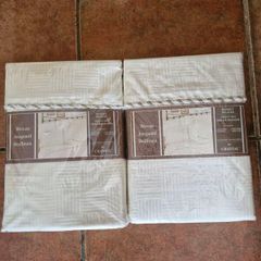 Bedlinen 2 Full Matching Bedlinen Sets for Single Beds - see description for details