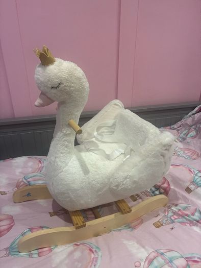 Rocking Swan