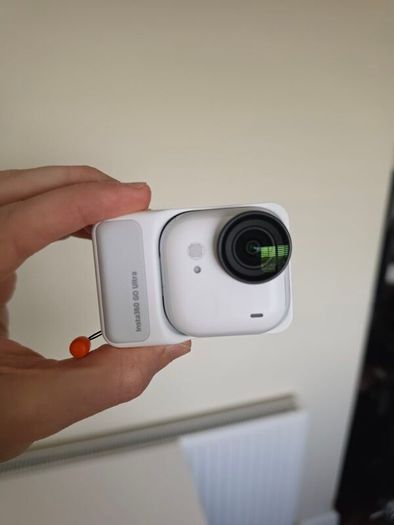 insta360 Go Ultra White Edition + Micro Lens Kit