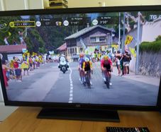 JVC 40 inch TV  Model LT-40TW51J, with remote control, working perfect and in excellent condition