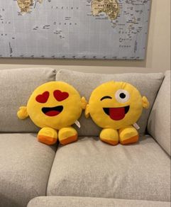 Emoji soft toys