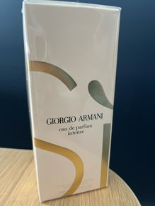 Armani si intense