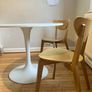 Round table + 2 chairs Image 2