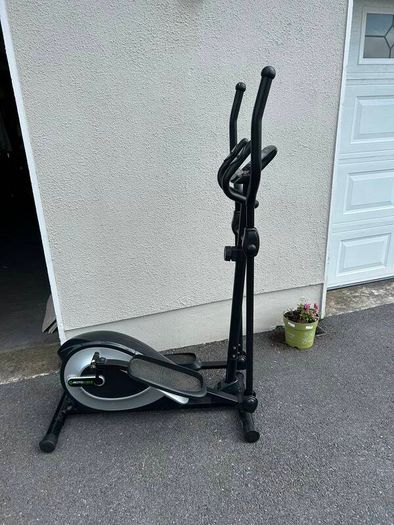 Cross Trainer