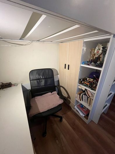 Loft bed