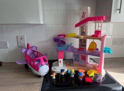 little people dream house and plane